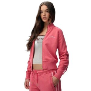 Bluza damska Superdry Essential Logo. Czerwone bluzy Superdry, bez wzorów, bez kaptura. Za 317,15 zł.