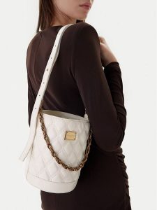 Marciano Guess Torebka 6RGZ13 7415A Écru. Białe torebki klasyczne Marciano Guess, z aplikacjami, ze skóry, bez dodatków. Za 686,99 zł.