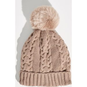 Czapka z puszystym pomponem - Beżowy. Czapki marki Sinsay. W wyprzedaży za 7,99 zł.