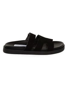 Steve Madden Skórzane klapki w kolorze czarnym rozmiar: 36. Czarne klapki Steve Madden, bez wzorów, ze skóry, z otwartym noskiem, bez obcasa. Za 201,55 zł.
