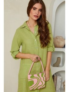 Le Monde du Lin Lniana sukienka w kolorze zielonym rozmiar: 38/40. Zielone sukienki Le Monde du Lin, bez wzorów, ze lnu, bez kołnierzyka, bez ramiączek, midi. Za 173,99 zł.