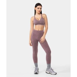 Legginsy Carpatree Marble Story bezszwowe różowe. Czerwone legginsy Carpatree, bez wzorów, z materiału. W wyprzedaży za 149,99 zł.