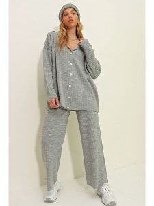 Trend Alacati 2-częściowy zestaw w kolorze szarym rozmiar: onesize. Szare swetry oversize Trend Alacati, bez wzorów, ze splotem, bez ramiączek. Za 123,82 zł.
