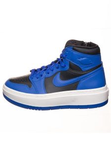 Air Jordan Skórzane sneakersy "1 Elevate High'' w kolorze niebiesko-czarnym rozmiar: 37,5. Czarne trampki Air Jordan, bez wzorów, za kostkę, bez zapięcia. Za 267,92 zł.