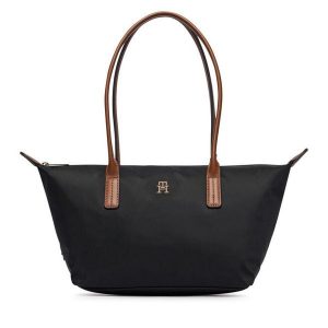 Torebka Tommy Hilfiger. Czarne shopper bag TOMMY HILFIGER, bez wzorów, bez dodatków. Za 409,99 zł.