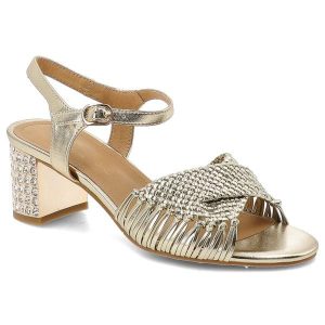 Sandały damskie S.Barski, cholewka ze skóry naturalnej na stabilnym obcasie z plecioną cholewką i biżuteryjnym zdobieniem, złote, CR61-3092. Żółte sandały S.BARSKI, z aplikacjami, ze skóry, bez obcasa, na obcasie, bez zapięcia. Za 296,90 zł.