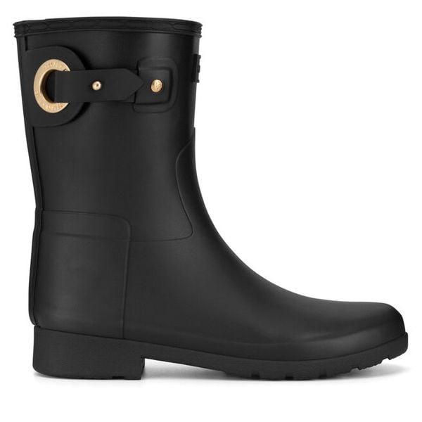 Kalosze Hunter. Czarne kalosze Hunter, bez wzorów. Za 399,99 zł.