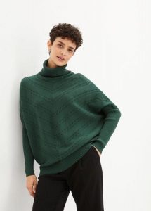 Sweter z golfem. Zielone golfy bonprix, bez wzorów. Za 117,99 zł.