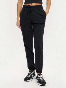 Girlfriend Collective Spodnie dresowe ReSet 6016 Czarny Slim Fit. Czarne spodnie dresowe GIRLFRIEND COLLECTIVE, xl, bez wzorów, z dresówki. Za 239,99 zł.