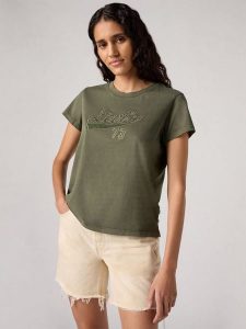 Levi's Koszulka w kolorze khaki rozmiar: M. Brązowe bluzki Levi's®, m, bez wzorów, z bawełny, bez kołnierzyka, bez ramiączek. Za 65,95 zł.