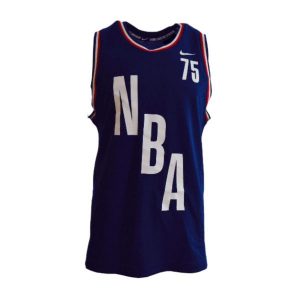 Koszulka Nike N31 Courtside DNA Tank Top College. Czarne bluzki Nike, bez wzorów, sportowe, bez kołnierzyka, bez ramiączek. Za 104,00 zł.