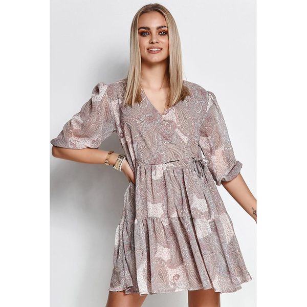 Makadamia Sukienka w kolorze jasnoróżowym ze wzorem rozmiar: 36/38. Różowe sukienki Makadamia, bez wzorów, bez kołnierzyka, bez ramiączek, mini, rozkloszowane. Za 100,75 zł.