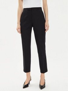 Calvin Klein Chinosy K20K206885 Czarny Slim Fit. Czarne chinosy Calvin Klein, bez wzorów, z bawełny. Za 579,99 zł.