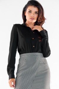 Elegancka Koszula o Klasycznym Kroju - Czarna. Czarne koszule Awama, l, bez wzorów, z elastanu, bez kołnierzyka, bez ramiączek. Za 229,90 zł.