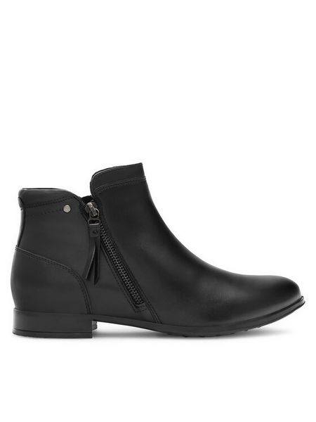 Lasocki Botki CEO-WB-ANNA-116 Czarny. Czarne botki Lasocki, bez wzorów, ze skóry, bez obcasa, na płaskiej podeszwie, bez zapięcia. Za 169,99 zł.