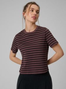 4F T-shirt regular gładki damski - brązowy XXL. Brązowe t-shirty 4f, uniwersalny, bez wzorów, z bawełny, bez kołnierzyka, bez ramiączek. Za 69,99 zł.