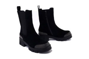 ARTIKER RELAKS 53C0225 czarny, botki damskie. Czarne botki Artiker Relaks, na zimę, bez wzorów, bez obcasa, na obcasie, bez zapięcia. Za 349,90 zł.