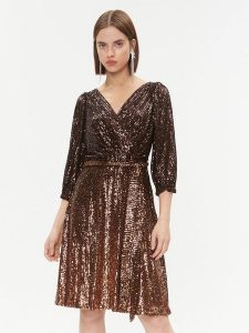 DKNY Sukienka codzienna DD3HR967 Brązowy Regular Fit. Brązowe kombinezony DKNY, bez wzorów, z syntetyku, bez kołnierzyka, bez ramiączek. Za 489,99 zł.