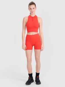 4F Legginsy krótkie bezszwowe treningowe damskie - czerwone M/L. Czerwone legginsy 4f, bez wzorów, z dzianiny, z podwyższonym stanem, krótkie. W wyprzedaży za 59,99 zł.
