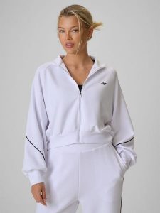4F Bluza kibica regular bez kaptura damska - biała S. Białe bluzy 4f, s, bez wzorów, z dresówki, bez kaptura. W wyprzedaży za 139,99 zł.