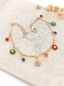 Atelier MIU Pozłacana bransoletka z kryształami rozmiar: onesize. Żółte bransoletki Atelier MIU, z kryształem, pozłacane. Za 61,45 zł.