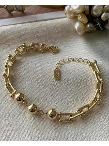 Luseera Pozłacana bransoletka z elementami ozdobnymi rozmiar: onesize. Żółte bransoletki Luseera, pozłacane. Za 43,99 zł.