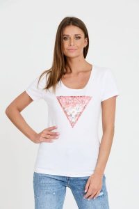 GUESS Biały t-shirt Satin Triangle Tee. Białe t-shirty Guess, s, z aplikacjami, bez kołnierzyka, bez ramiączek. W wyprzedaży za 113,99 zł.