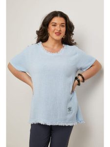 Curvy Lady Bluzka w kolorze błękitnym rozmiar: 48/50. Niebieskie bluzki Curvy Lady, bez wzorów, klasyczne, z asymetrycznym kołnierzem, bez ramiączek. Za 127,95 zł.