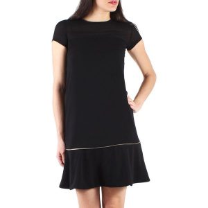 Sukienka w kolorze czarnym. Czarne sukienki marki Sexy Woman, z dekoltem na plecach. W wyprzedaży za 109,95 zł.