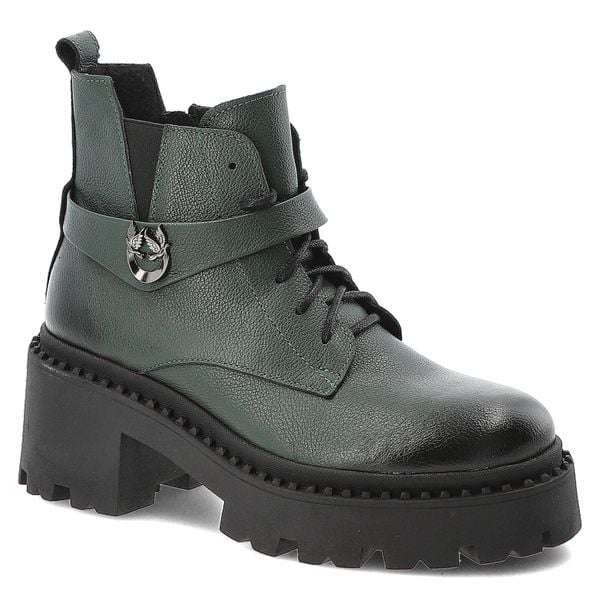 Botki damskie Armodo, skórzane na klocku za kostkę z okrągłym noskiem i na zamek, oliwkowe, 60557-V. Zielone botki Armodo, bez wzorów, ze skóry, z okrągłym noskiem, za kostkę, bez obcasa, na obcasie, bez zapięcia. Za 349,00 zł.