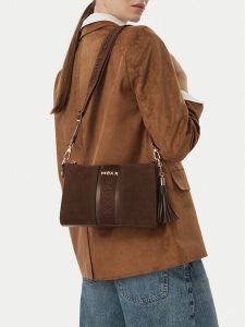MEXX Torebka CEO-MEXX-S-016-10 Brązowy. Brązowe listonoszki Mexx, bez wzorów, ze skóry, bez dodatków. Za 199,99 zł.