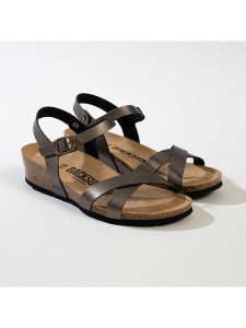 BACKSUN Sandały w kolorze szarym na koturnie rozmiar: 37. Szare sandały Backsun, bez wzorów, z materiału, z otwartym noskiem, bez obcasa, na koturnie, bez zapięcia. Za 130,99 zł.