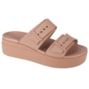 Klapki damskie Crocs Brooklyn Low Wedge. Brązowe klapki Crocs, bez wzorów, z materiału, bez obcasa. W wyprzedaży za 208,55 zł.