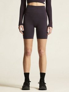 Craft Szorty sportowe "Collective Rib" w kolorze fioletowym rozmiar: M/L. Różowe spodenki sportowe Craft, l, bez wzorów, z materiału, z podwyższonym stanem, outdoorowe. Za 109,95 zł.