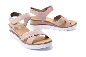 RIEKER V38G9-31 rose, sandały damskie. Czerwone sandały Rieker, bez wzorów, bez obcasa, na koturnie, bez zapięcia. Za 254,92 zł.