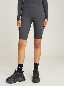 G-Star Szorty funkcyjne w kolorze antracytowym rozmiar: M. Czarne spodenki sportowe G-Star, m, bez wzorów, z materiału, outdoorowe. Za 118,56 zł.