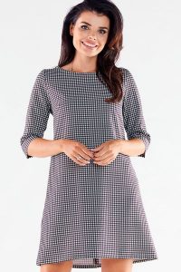 Trapezowa Mini Sukienka z Rękawem 3/4 - Pepitka. Czarne sukienki Awama, l, bez wzorów, z elastanu, wizytowe, bez kołnierzyka, bez ramiączek, mini, trapezowe. Za 209,90 zł.