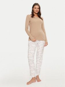 Selmark Piżama P9373 Beżowy Regular Fit. Brązowe piżamy Selmark, bez wzorów, z syntetyku, bez ramiączek. Za 239,99 zł.
