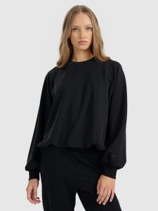 4F Bluza dresowa nierozpinana z modalem damska - czarna M. Czarne bluzy 4f, m, bez wzorów, z dresówki, bez kaptura. Za 199,99 zł.