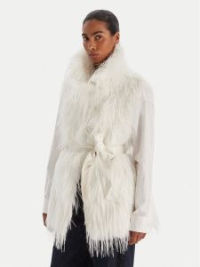 PINKO Futro 106044 A2ZO Z14 Biały Regular Fit. Białe płaszcze Pinko, m, bez wzorów, z futra, bez kaptura. Za 989,99 zł.