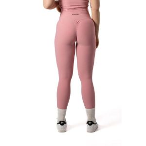Damskie legginsy bezszwowe prążkowane z efektem scrunch – pudrowy róż. Czerwone legginsy AESTHETIC WOLF, bez wzorów, z dzianiny, z podwyższonym stanem, długie. Za 119,99 zł.