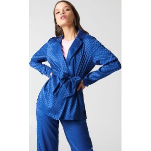 NA-KD Marynarka z wiązaniem w talii - Blue. Marynarki i żakiety marki NA-KD. W wyprzedaży za 60,88 zł.