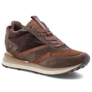 Brązowe Sneakersy Gioseppo Eleganckie Obuwie Damskie Na Koturnie. Brązowe czółenka Hot Potatoes by Gioseppo, bez wzorów, z tkaniny, bez obcasa, na koturnie, bez zapięcia. Za 331,99 zł.