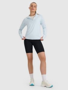 4F Legginsy kolarki do biegania szybkoschnące damskie - czarne L. Czarne legginsy 4f, bez wzorów, z materiału, z podwyższonym stanem. Za 149,99 zł.
