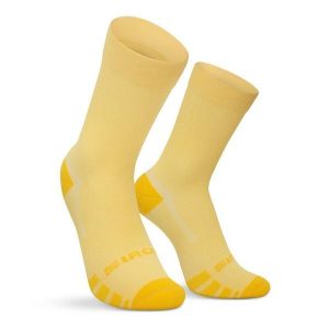 Skarpetki gravel Kolarstwo Siroko GS1 Yellow. Żółte skarpetki SIROKO, bez wzorów, z tkaniny. Za 71,00 zł.