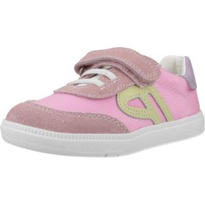 Buty PABLOSKY 070570P Rose. Czerwone buty trekkingowe PABLOSKY, ze skóry, bez zapięcia. Za 255,99 zł.
