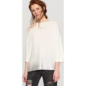 Sweter oversize - Kremowy. Białe swetry oversize marki Reserved. W wyprzedaży za 49,99 zł.