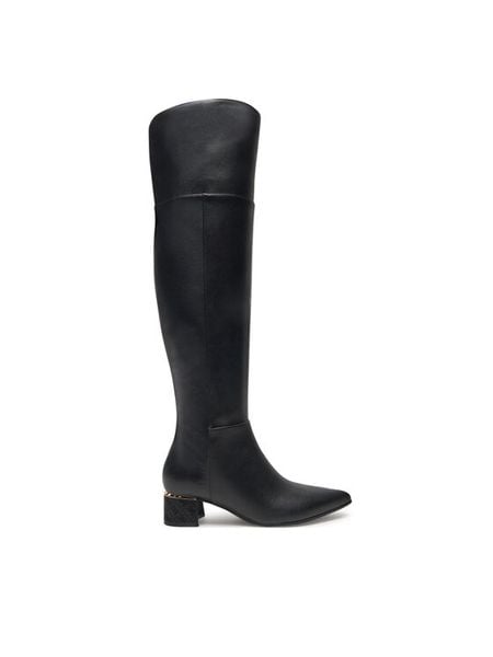 Guess Kozaki Lucie2 FLFLU2 ELE11 Czarny. Czarne kozaki Guess, z aplikacjami, ze skóry, bez obcasa, na słupku, bez zapięcia. Za 539,99 zł.