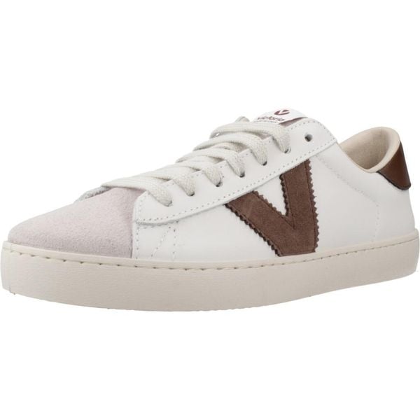 Buty VICTORIA 1126142 Biały. Białe buty trekkingowe VICTORIA, ze skóry, bez zapięcia. W wyprzedaży za 328,20 zł.