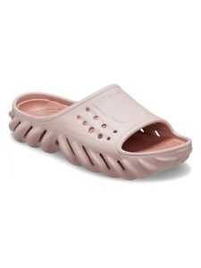 Crocs Klapki "Echo" w kolorze jasnoróżowym rozmiar: 43/44. Różowe klapki Crocs, bez wzorów, z otwartym noskiem, bez obcasa. Za 88,02 zł.